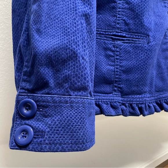 Chico’s Blue Ruffle Reptile Snake Skin Textured Button Up Jacket Sz 4 / XXL - Picture 4 of 9